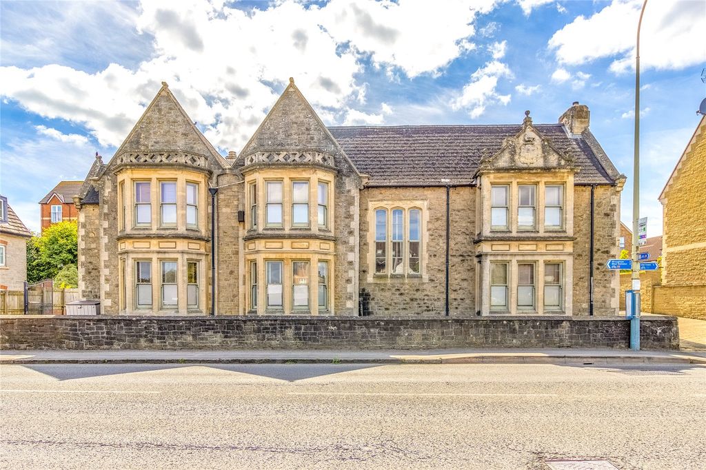 Property photo 1 of 9 Picture No. 16