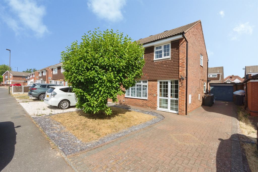 Property photo 2 of 24