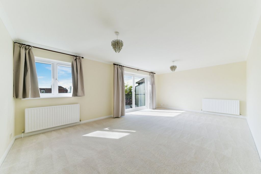 Property photo 3 of 8 Picture No. 03