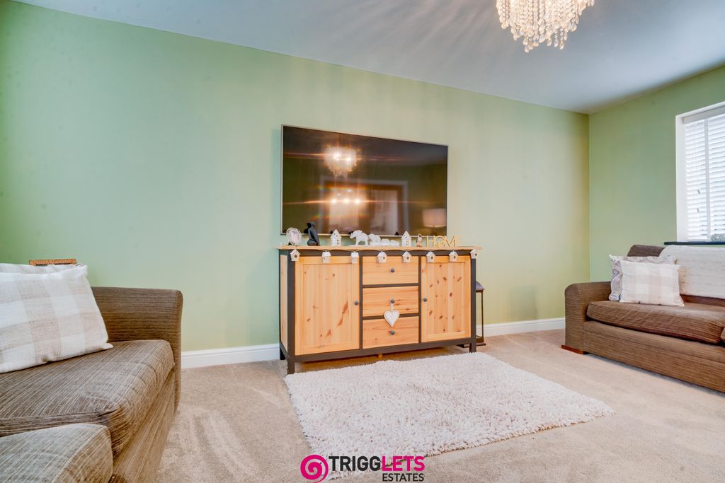 Property photo 3 of 33
