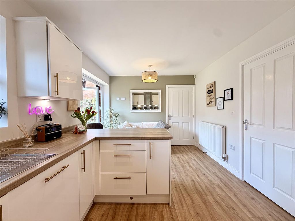 Additional image 12 of 4 bed detached house for saleDaffodil Close, Loughborough LE11
