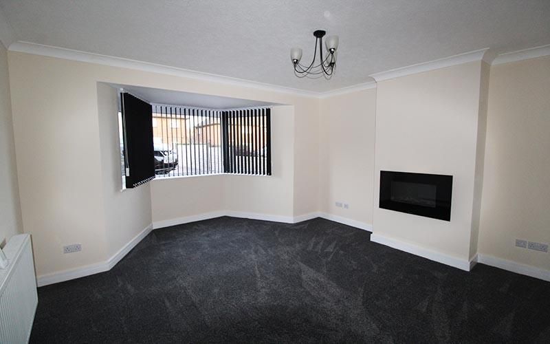 Property photo 2 of 11 Lounge.Jpg