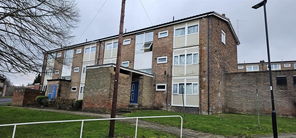 Property photo 1 of 10 Front