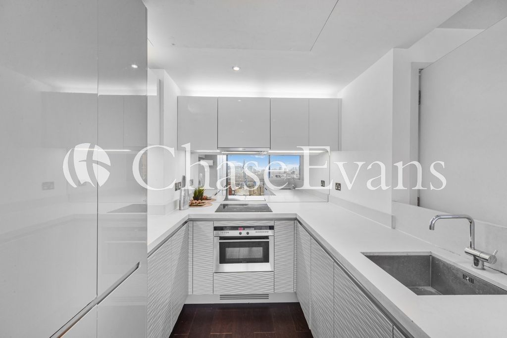 Property photo 2 of 17 Kitchen