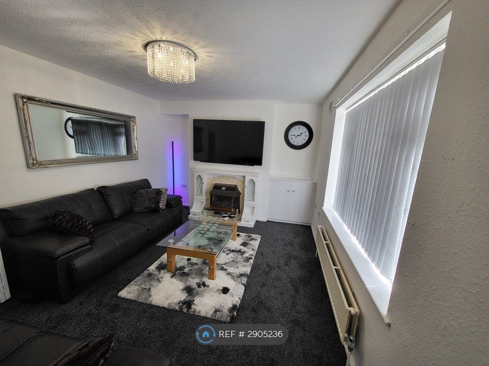 Property photo 3 of 24