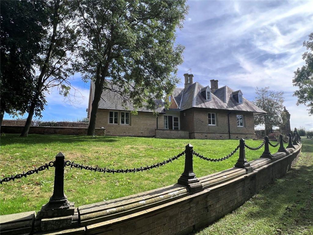 Property photo 3 of 20 Picture No. 21