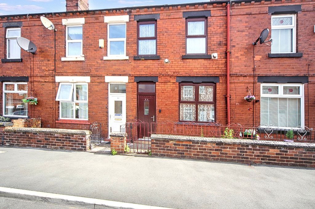 Property photo 1 of 18