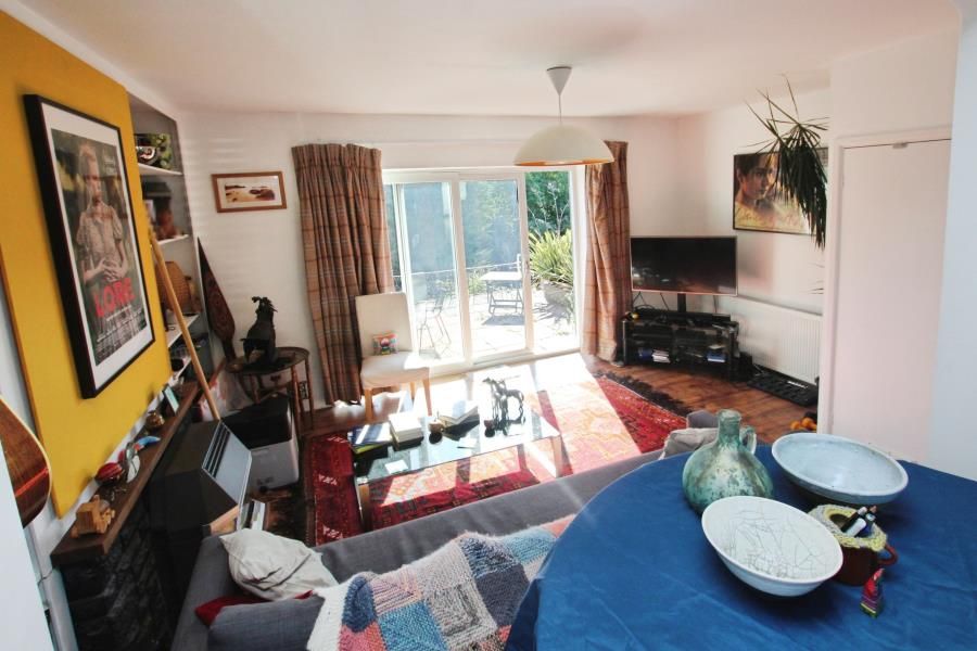 Property photo 3 of 9