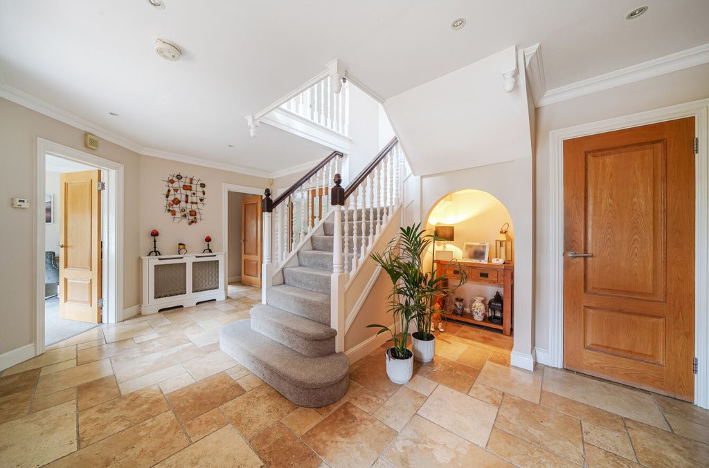 Property photo 2 of 46 Picture 2