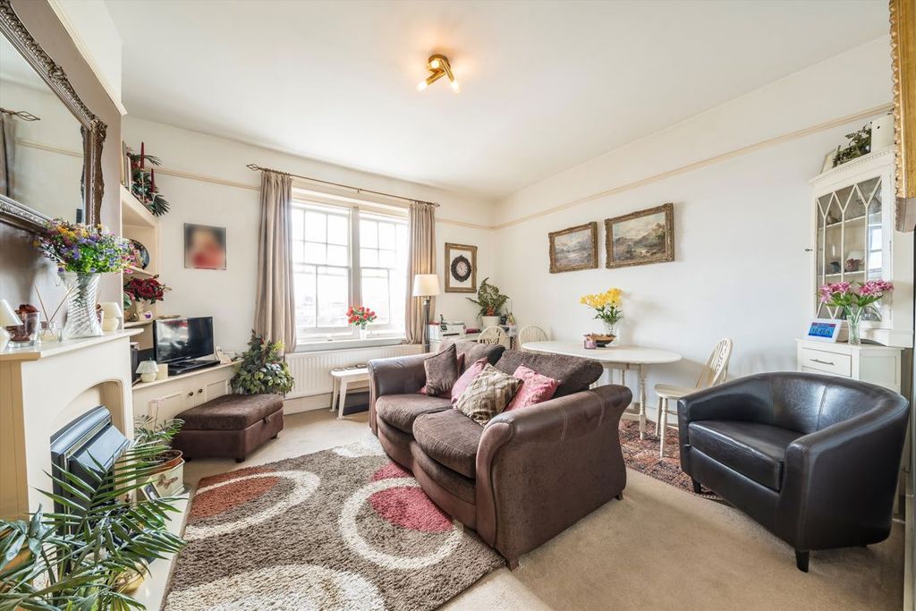 Property photo 2 of 4