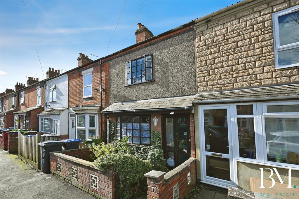 Property photo 1 of 16 W1.Jpg