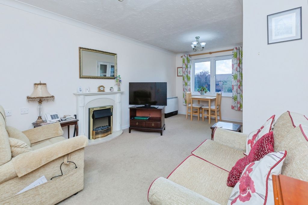 Property photo 2 of 17 Pbox-Img.Jpg