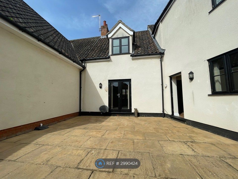 Property photo 3 of 13 Private Outdoor Patio
