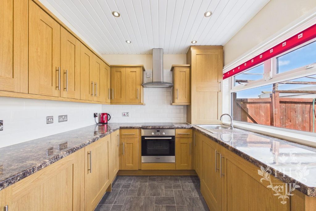 Property photo 3 of 7 A92798B6Fbed46E5Aaad2347A4236430_100_Cam02002G0-Pr