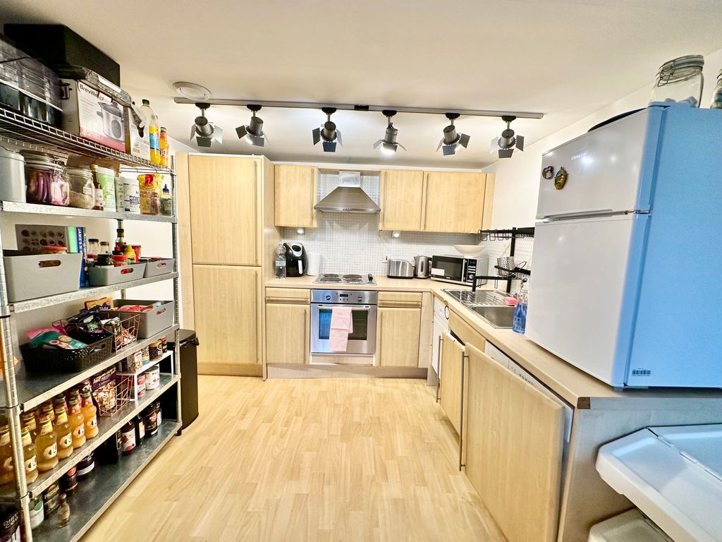 Property photo 2 of 31 Img_1406