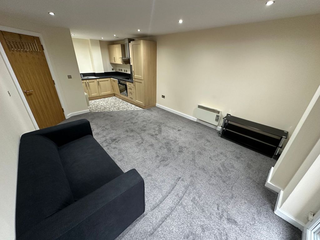 Property photo 3 of 7