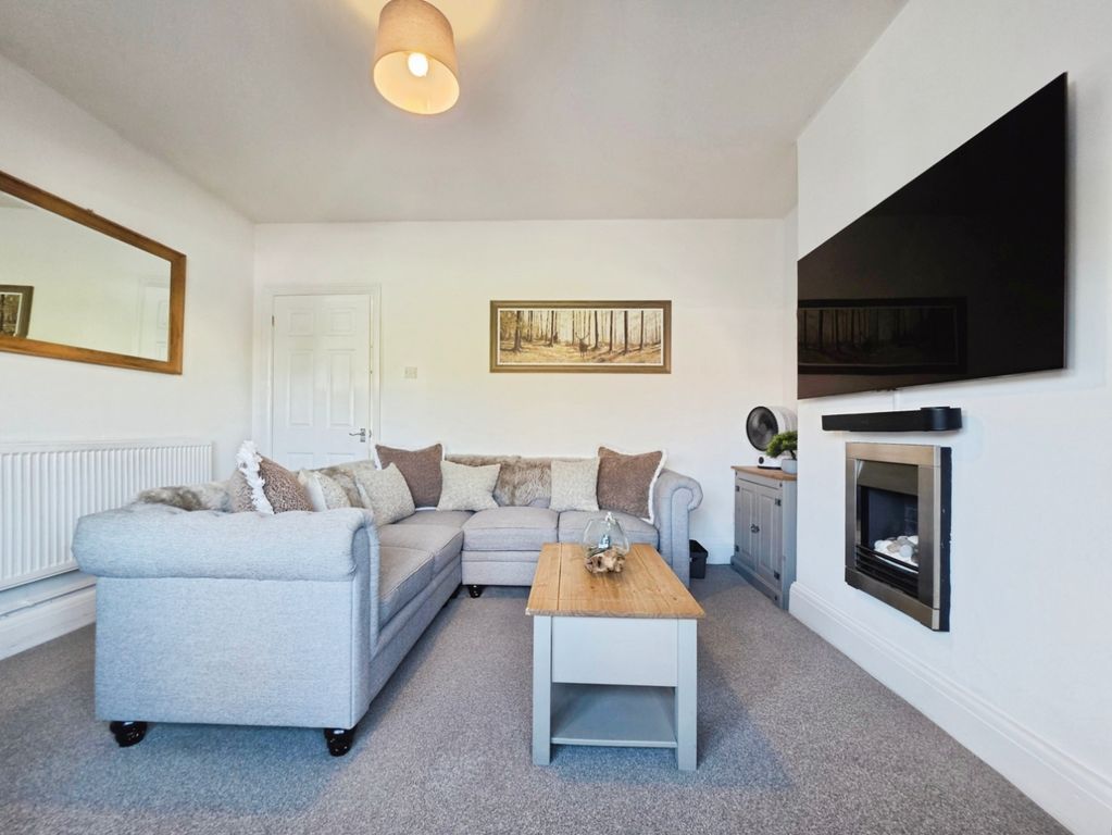 Property photo 3 of 22 Pbox-Img.Jpg
