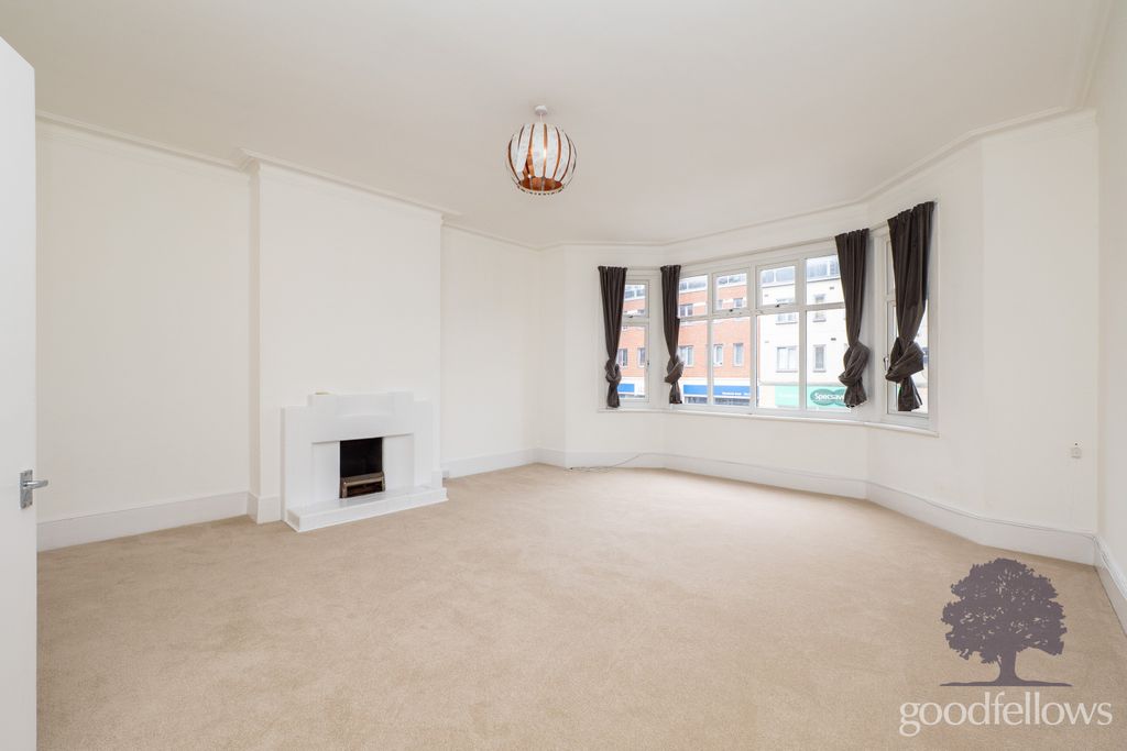 Property photo 1 of 11 Picture No. 23