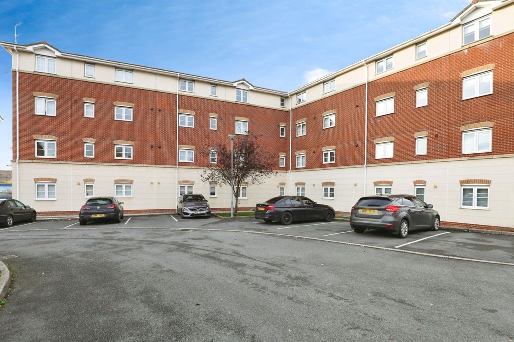 Property photo 1 of 15