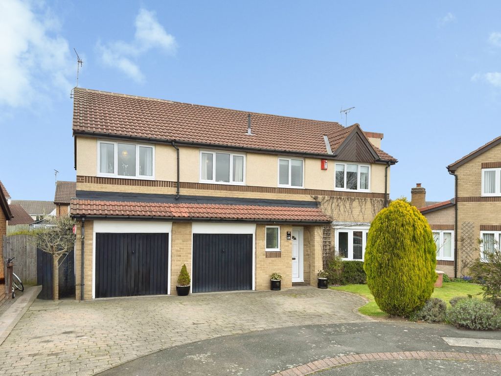 Property photo 1 of 47