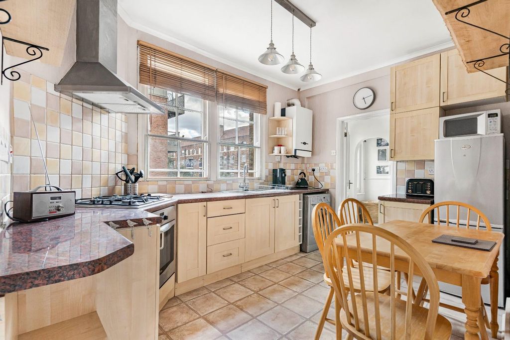 Property photo 1 of 20 13_62154.Jpg