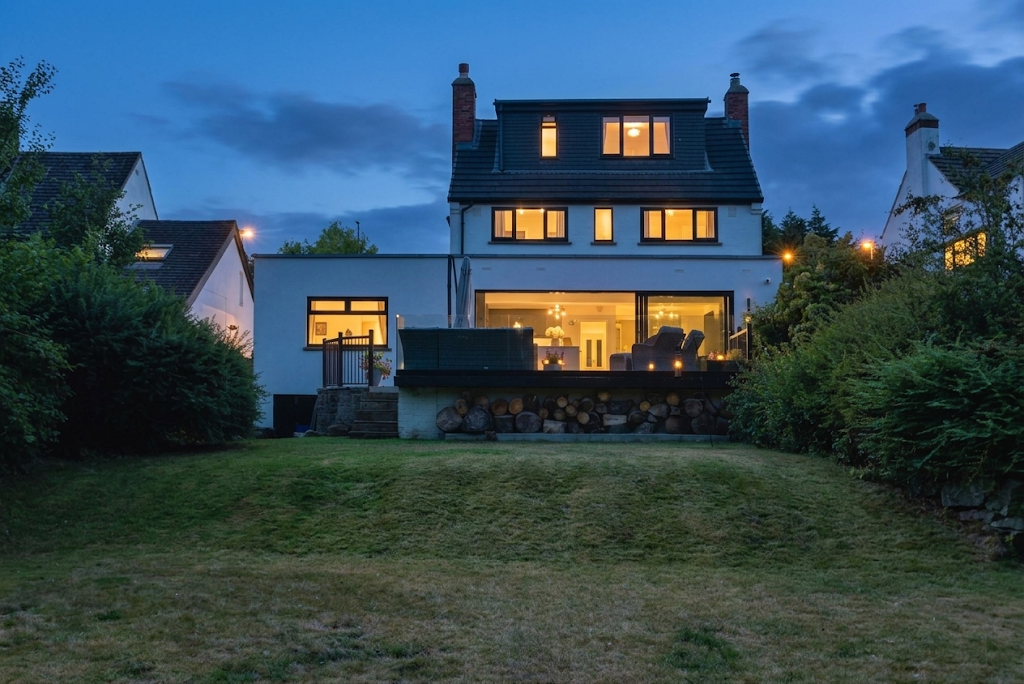 Property photo 1 of 22 Dusk Shot
