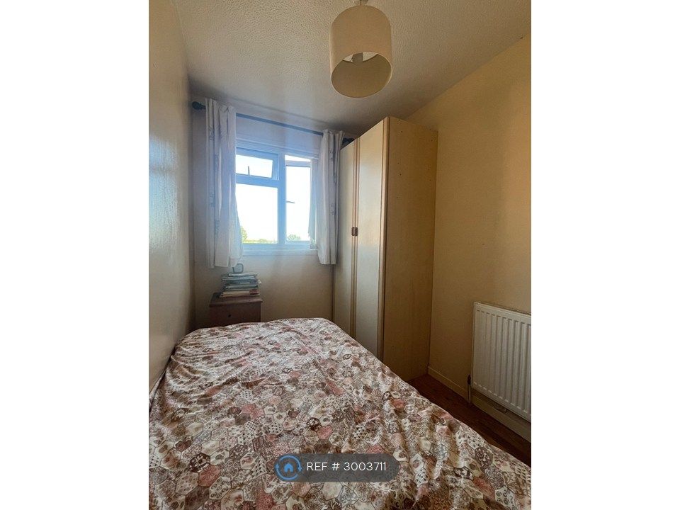 Property photo 2 of 3
