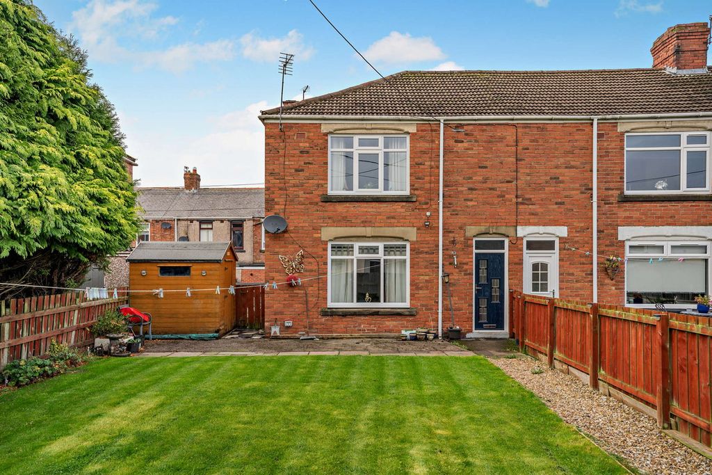 Property photo 1 of 29