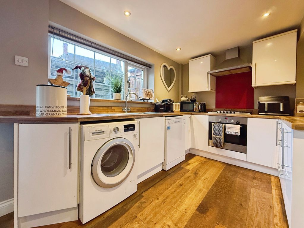 Property photo 3 of 21