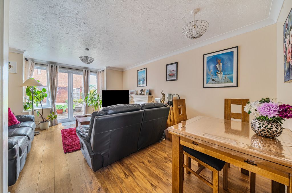 Property photo 2 of 24 2 - 1371649-4-68F9064...