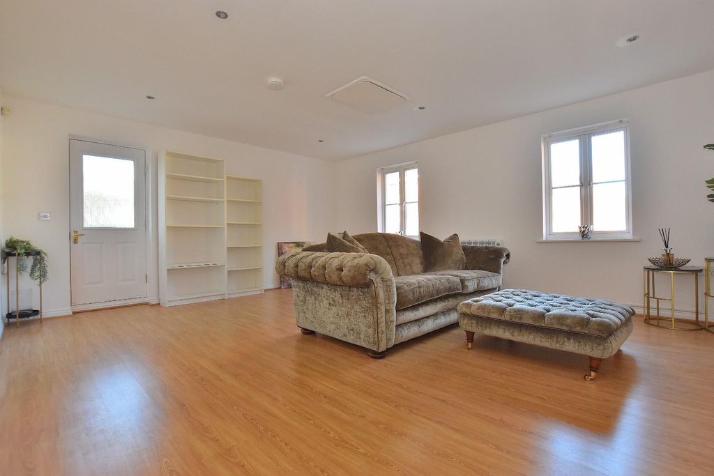 Property photo 2 of 8 Dsc_0114.Jpg