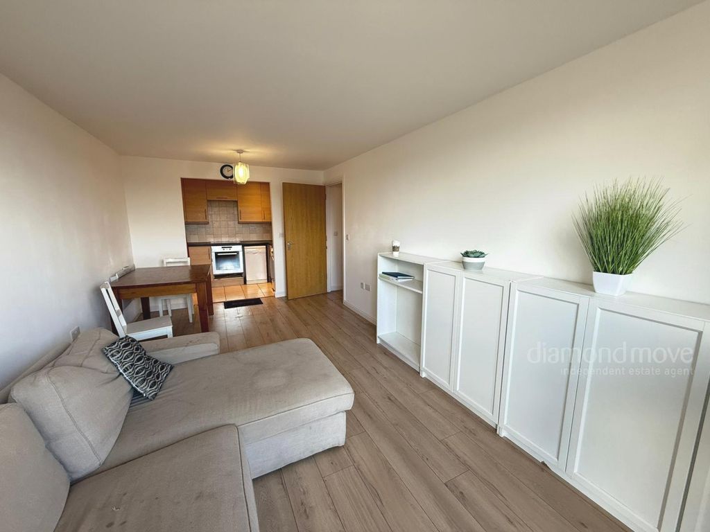 Property photo 3 of 10 Photo 17