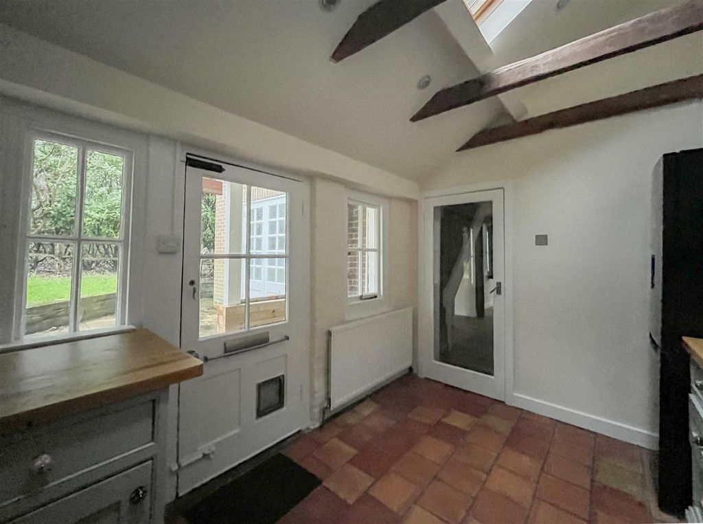 Property photo 3 of 19 4-Img_7350.Jpg