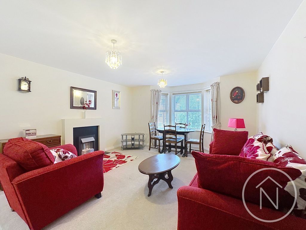 Property photo 3 of 8