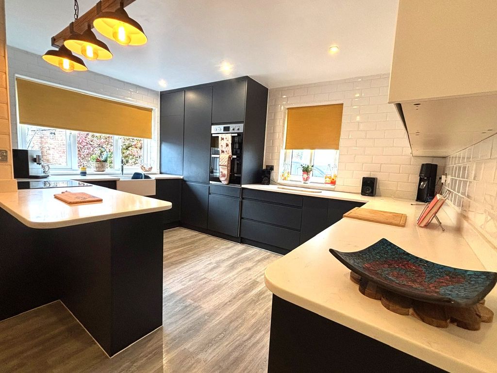 Property photo 2 of 15 Img_7357