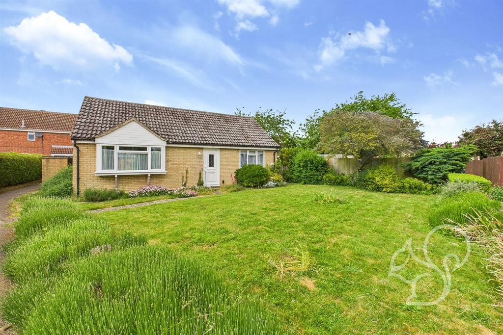 Property photo 1 of 17 Front