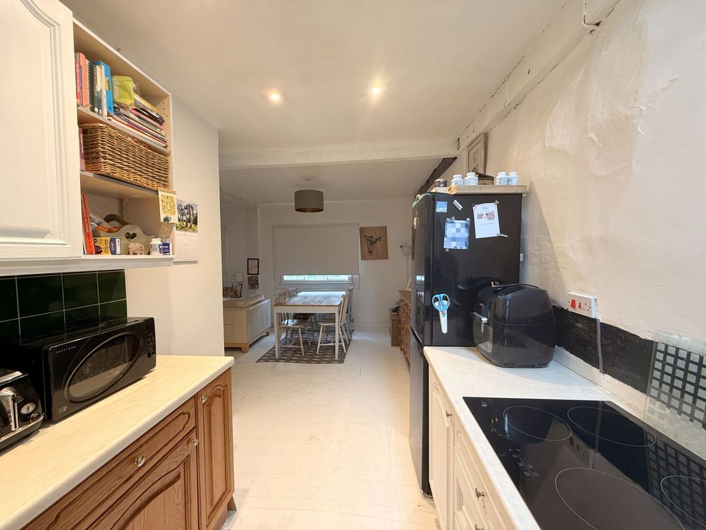 Property photo 3 of 18 Gallery