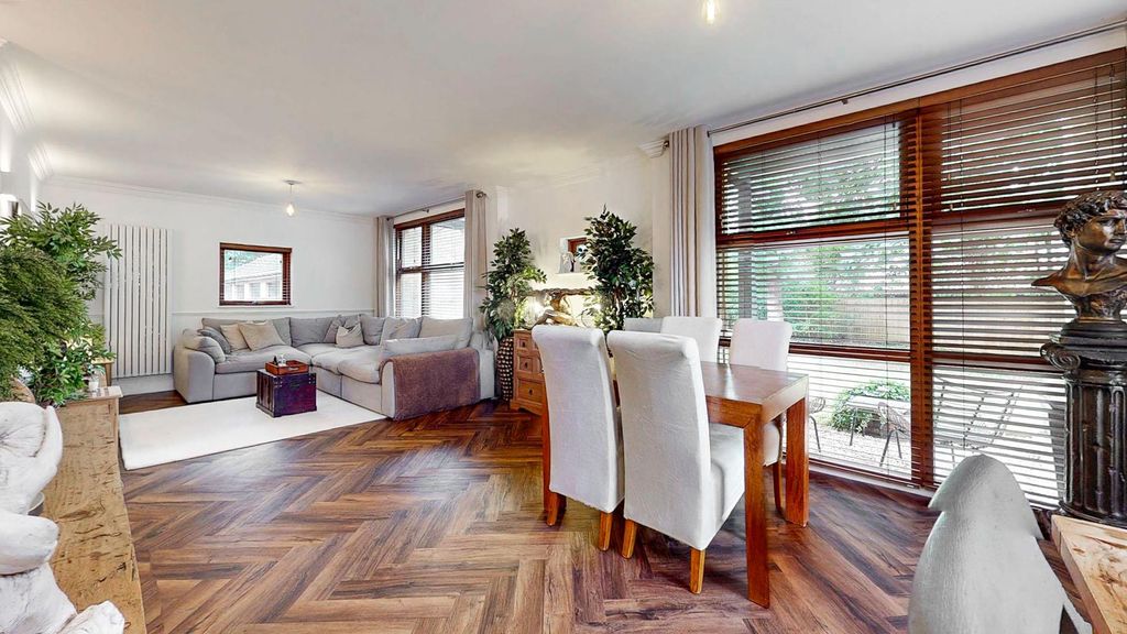 Property photo 2 of 29 -Pdq64Goiuqqnznum1Ccug.Jpg