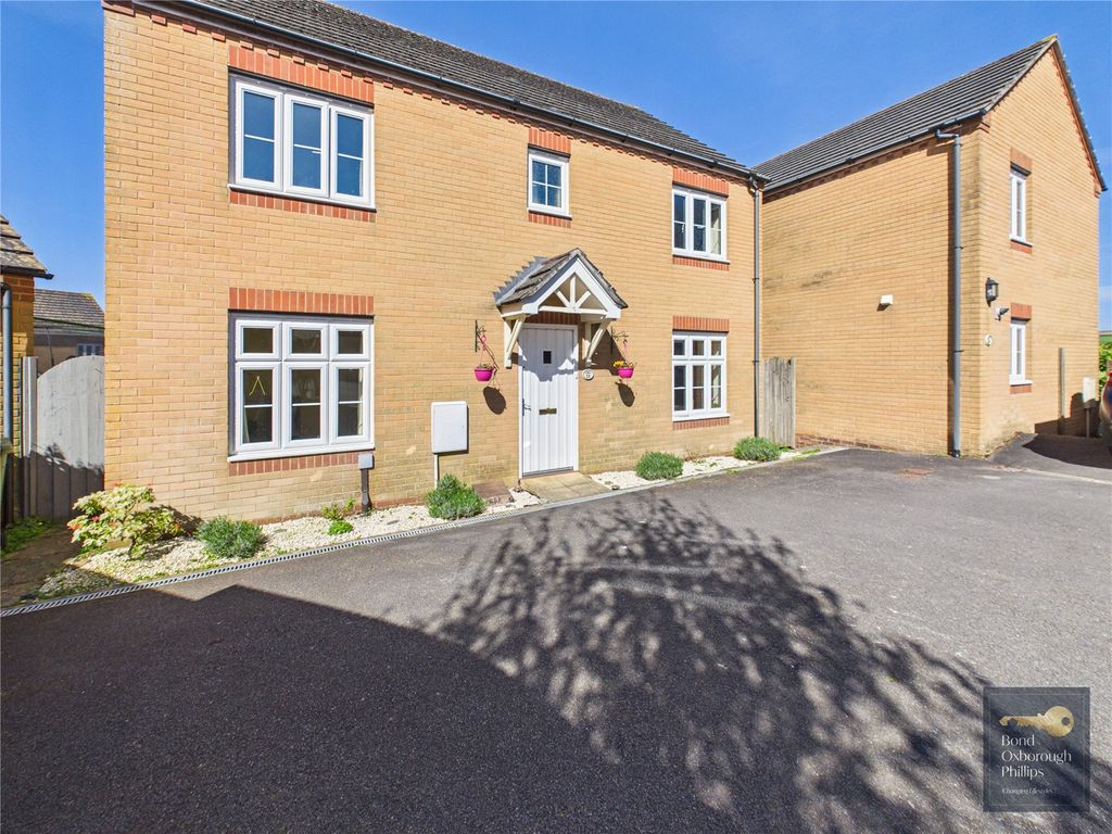 Property photo 1 of 27 Picture No. 33