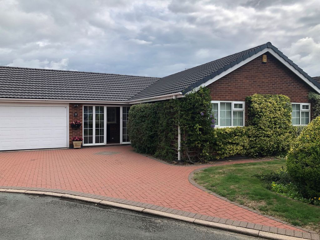 Property photo 1 of 10 Three Bedroom Bungalow