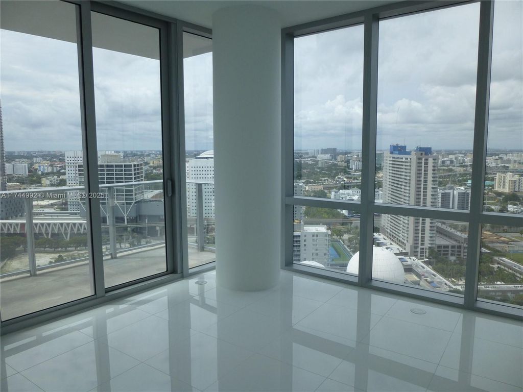 Property photo 1 of 11 <Alttext/>