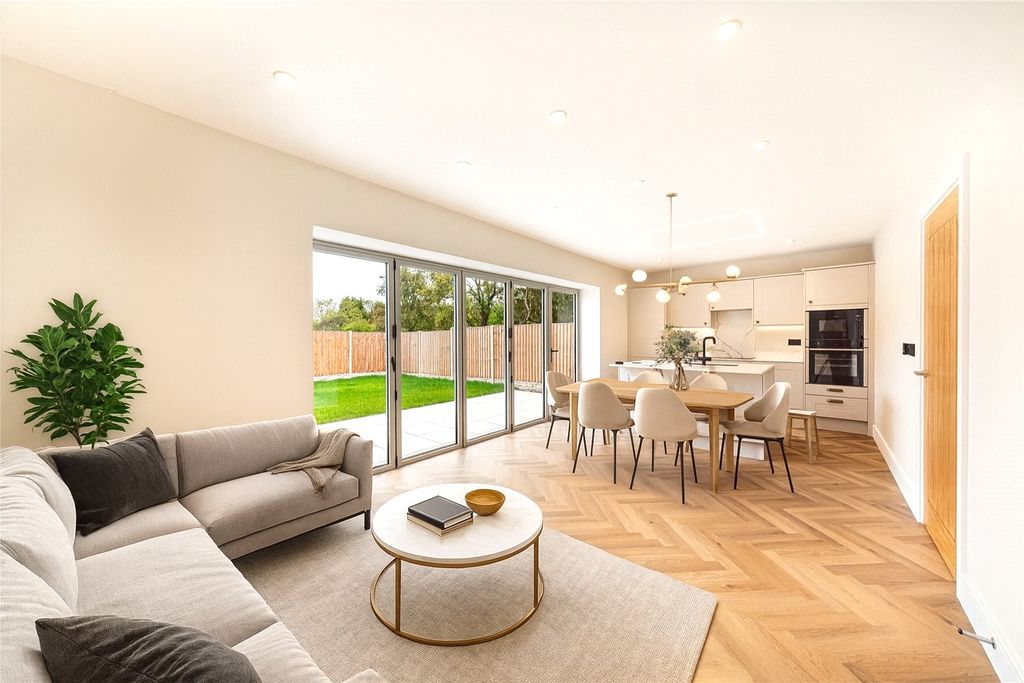 Property photo 2 of 35 Picture No. 62