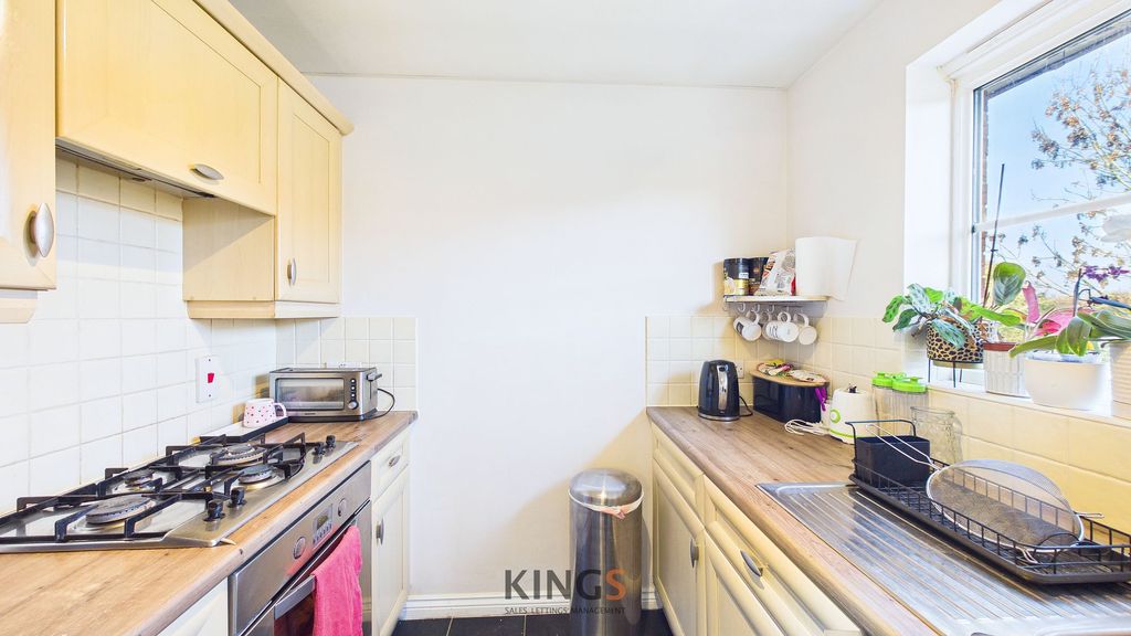 Property photo 3 of 13 Kitchen