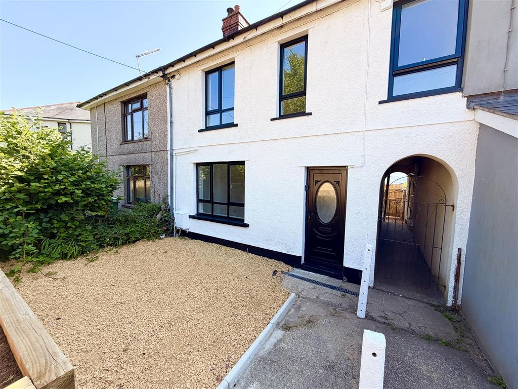 Property photo 2 of 32 Tempimage5Jvs3A.Jpg