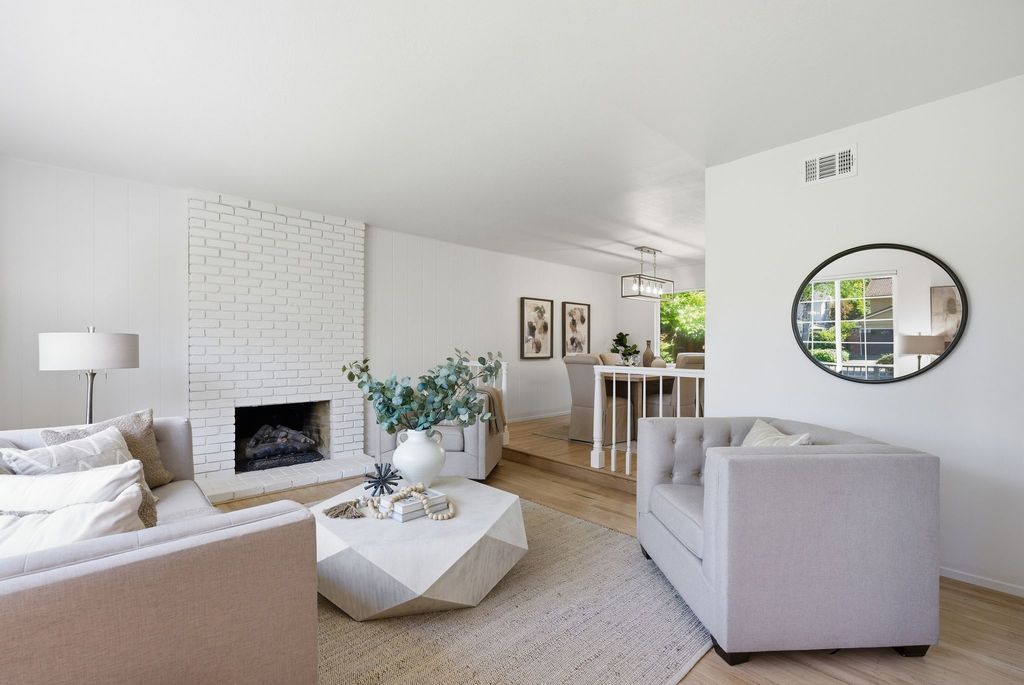 Property photo 3 of 38