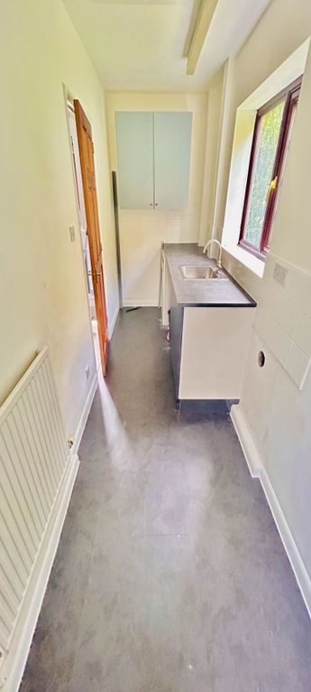 Property photo 2 of 29