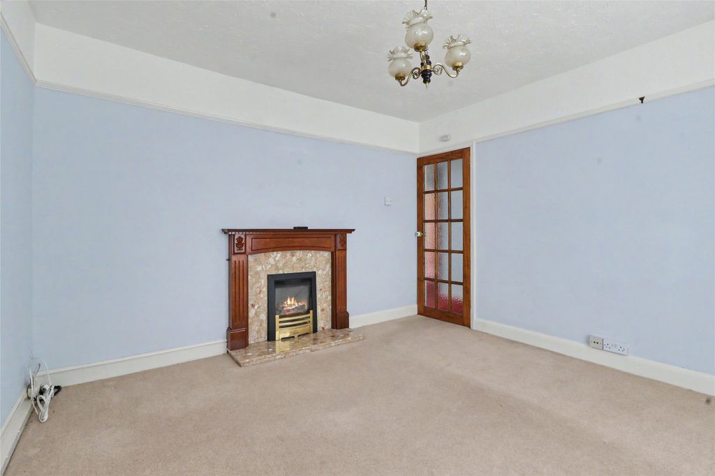 Property photo 3 of 11 3 - Picture No. 07