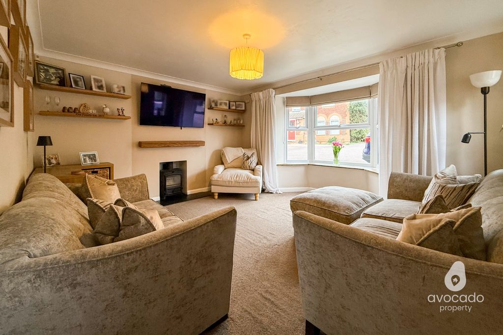 Property photo 3 of 30 5555375