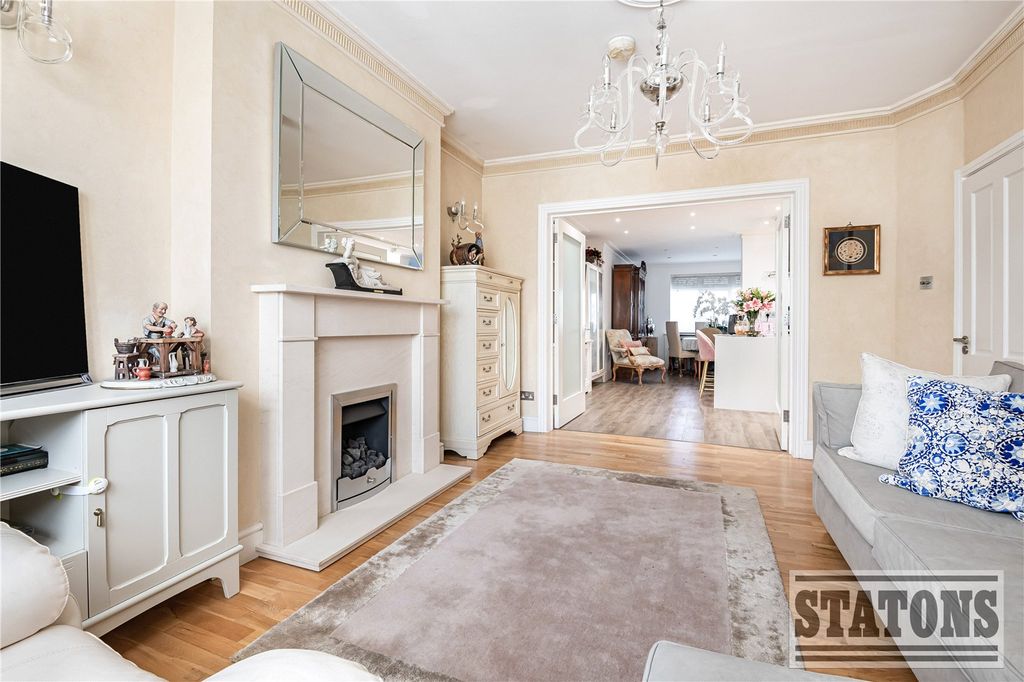 Property photo 3 of 18 Picture No. 27