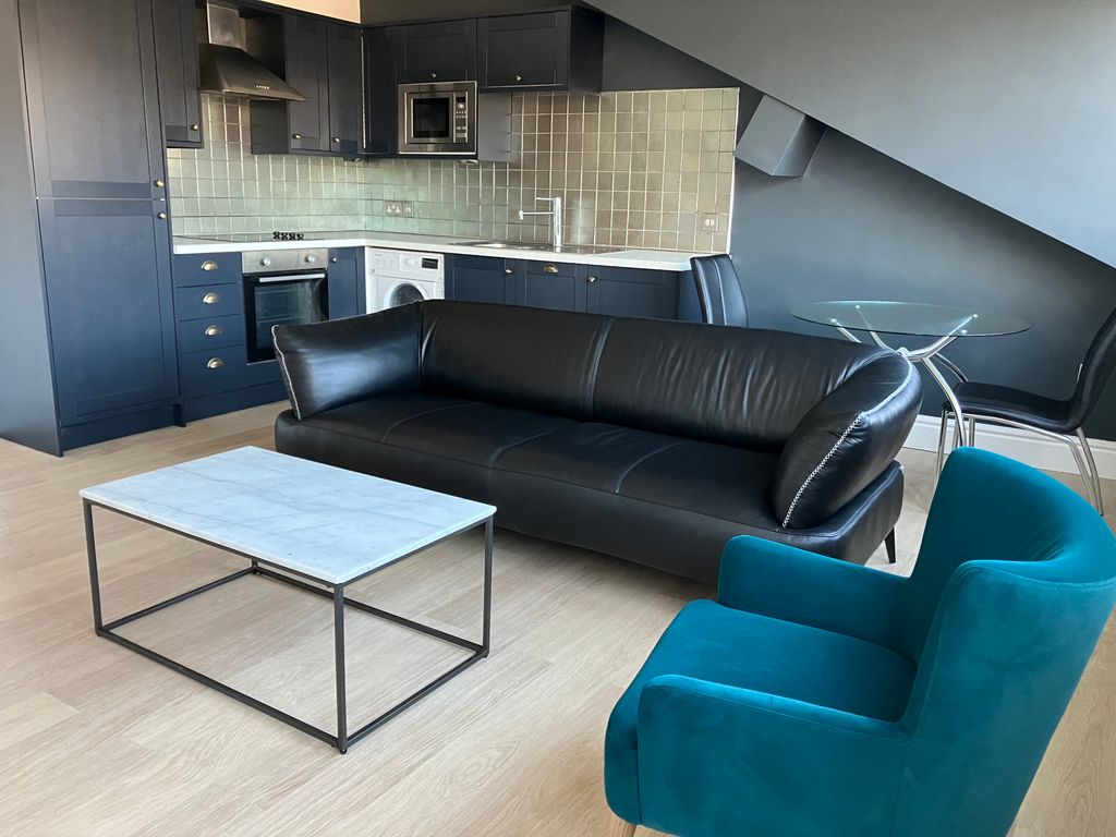 Property photo 1 of 4